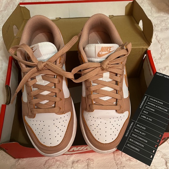 Nike dunks - worn once - Picture 3 of 4